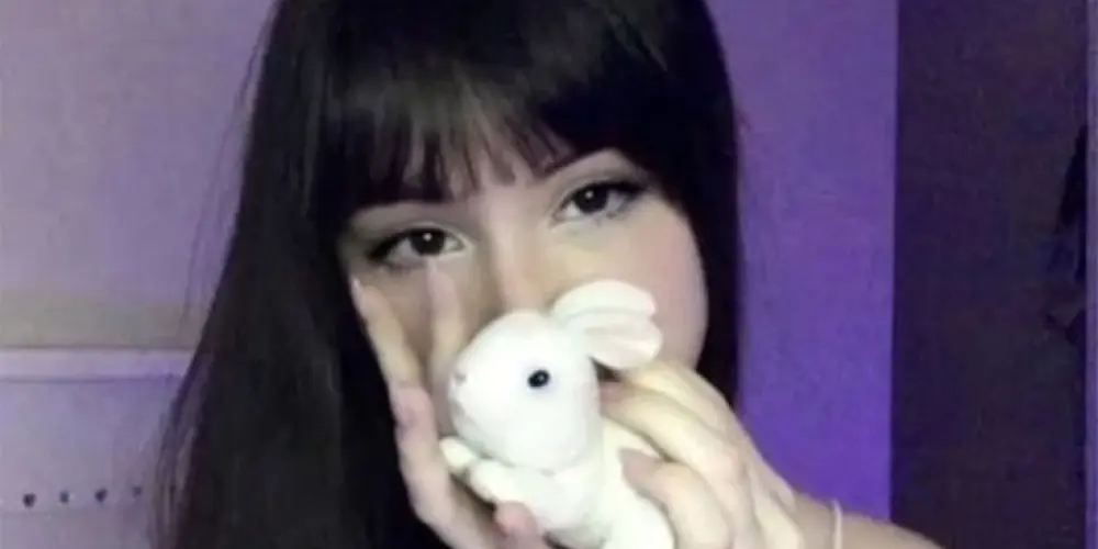 Imagem do grupo de WhatsApp ঔৣ͜͡🪓 𝑯𝜩𝑳𝑳'𝑺 𝐶𝐻𝐴𝑇 🧸