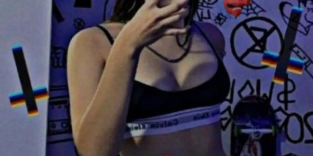 Imagem do grupo de WhatsApp ꧁ঔৣ☠︎𝘾𝙧𝙖𝙯𝙮 𝙛𝙖𝙢𝙞𝙡𝙮☠︎ঔৣ꧂™️