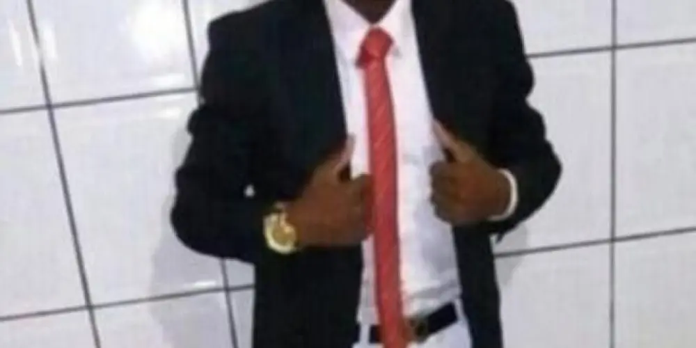 Imagem do grupo de WhatsApp ꧁ঔৣ☬✞conversa sem limites✞☬ঔৣ꧂