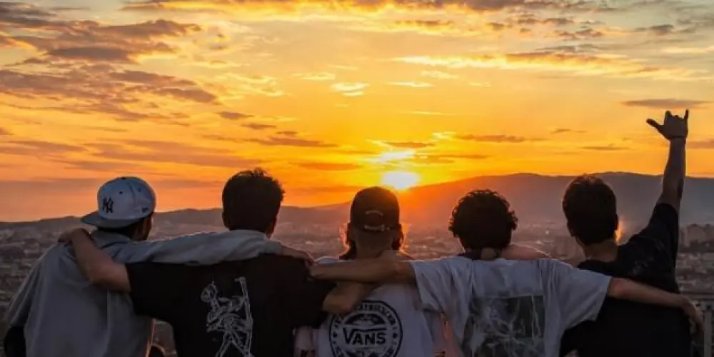 Imagem do grupo de WhatsApp Resenha sem fim 🕺🙌😏