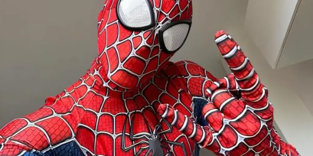 Imagem do grupo de WhatsApp Resenhas 🕸️