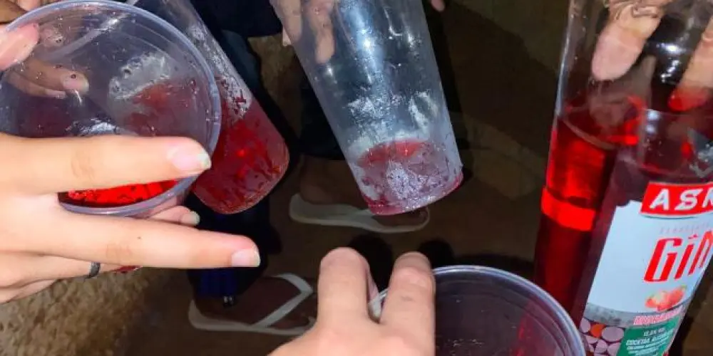 Imagem do grupo de WhatsApp Resenhas entre amigos(a)