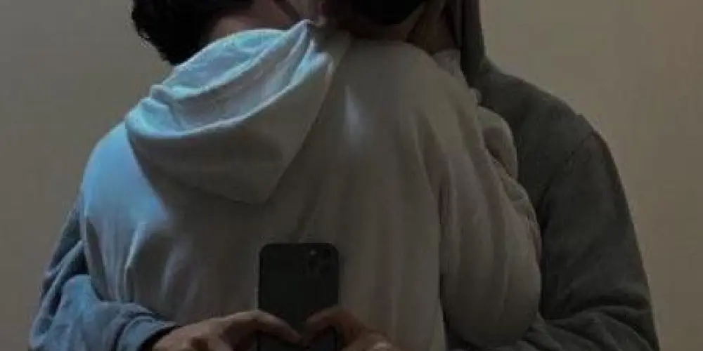 Imagem do grupo de WhatsApp Reserva 𝐀𝐧𝐞𝐥 💍 𝐋𝐆𝐁𝐓+