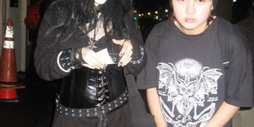 Imagem do grupo de WhatsApp Reverend Bizarre☥