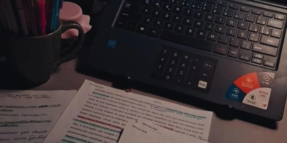 Imagem do grupo de WhatsApp Revisão ENEM 2025