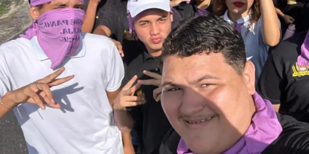 Imagem do grupo de WhatsApp Rocha Neto é jack