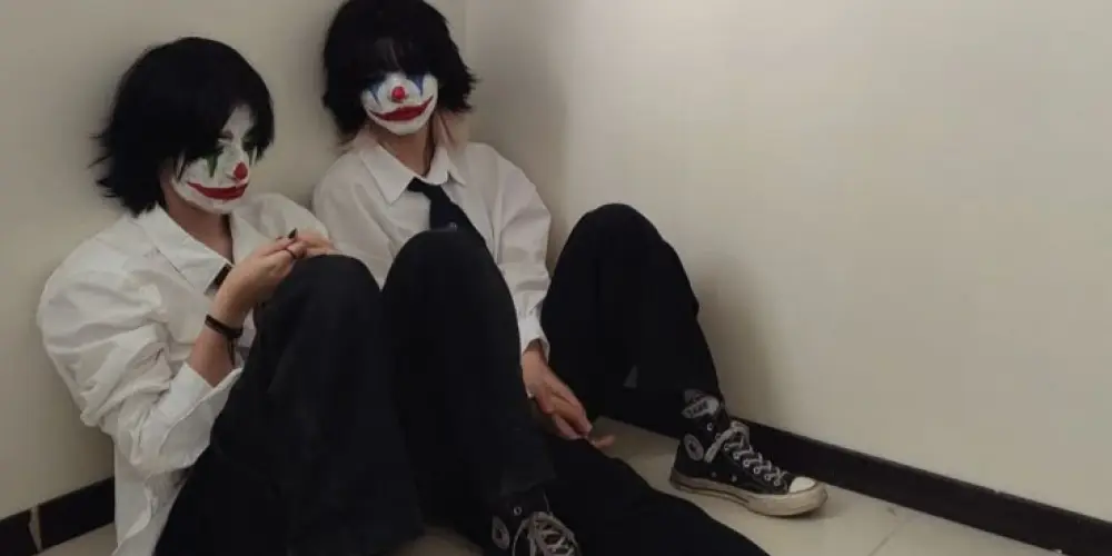 Imagem do grupo de WhatsApp Romance e palhaçadas 🤡