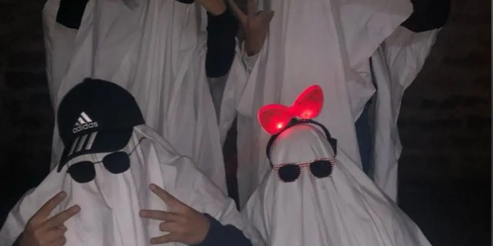 Imagem do grupo de WhatsApp ★☠  ᒪค𝔰 Ｖ𝔼𝐠ᗩŜ  😎😈