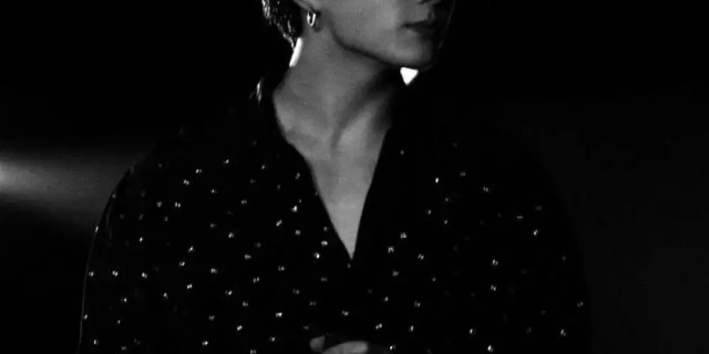 Imagem do grupo de WhatsApp Sᴛᴀɴᴅɪɴɢ ɴᴇxᴛ ᴛᴏ ʏᴏᴜ