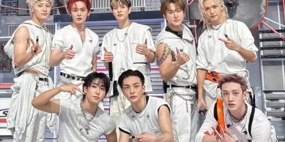 Imagem do grupo de WhatsApp Skz world hour 💫❤️
