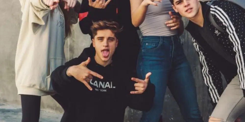 Imagem do grupo de WhatsApp SÓ  OS TOP'S