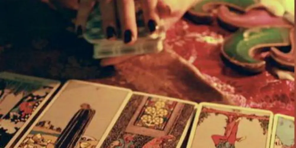 Imagem do grupo de WhatsApp Tarot