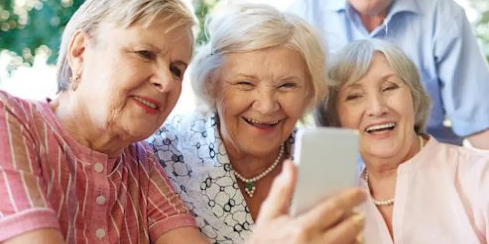 Imagem do grupo de WhatsApp TERAPIA DA TERCEIRA IDADE, AMO VOCÊS 🥰😍