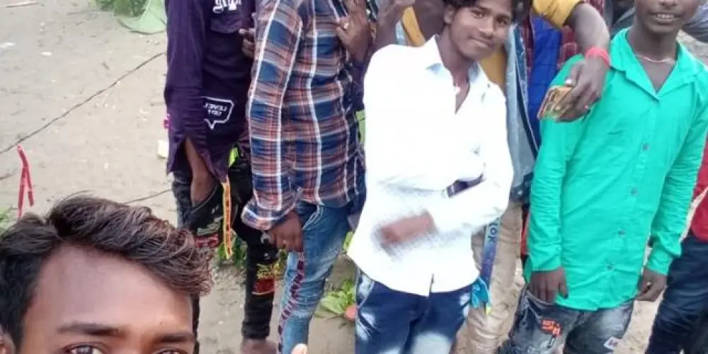 Imagem do grupo de WhatsApp ꧁𒆜᙭ᗩTI ᗪᑌ ᒍ