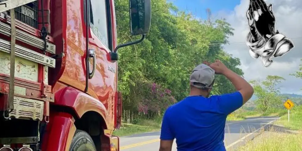 Imagem do grupo de WhatsApp TourinhoDasCaixarias_G.R.L.RONI .CARGA.🇧🇷