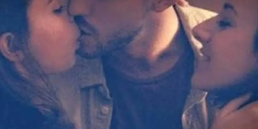 Imagem do grupo de WhatsApp 💗😳  Ⓔ𝐍тŘᵉ ᗩ爪𝐢𝐠ⓞ𝓼  🐊⛵