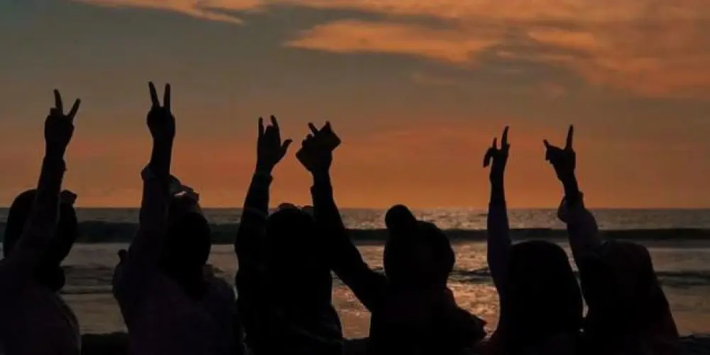 Imagem do grupo de WhatsApp Tropa adolescentes