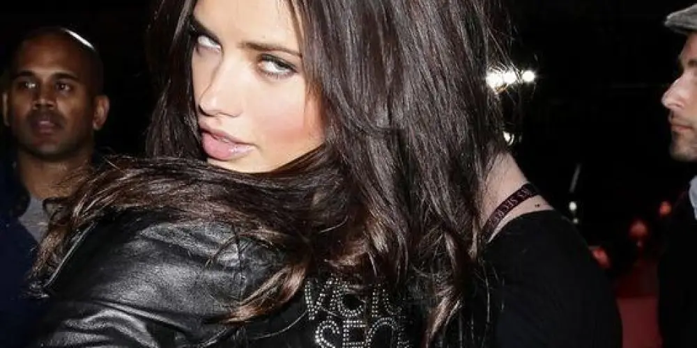 Imagem do grupo de WhatsApp VIEWS E STATUS✅