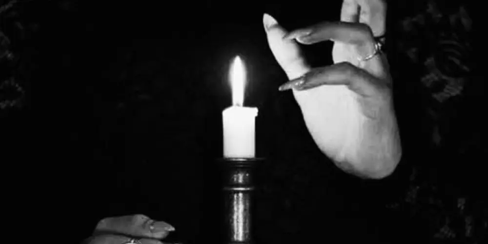 Imagem do grupo de WhatsApp witches🧙🏻🔮🕯