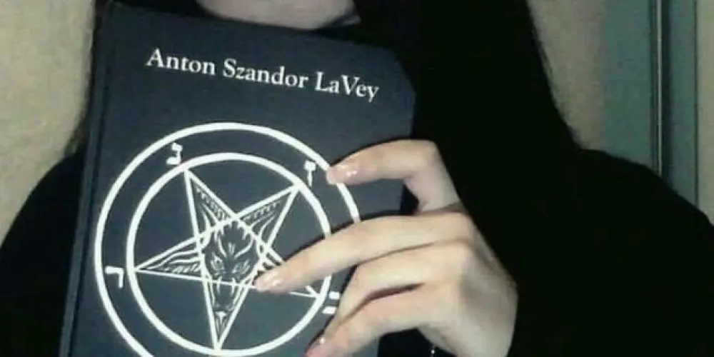 Imagem do grupo de WhatsApp ŴƗŽΔŘĐ'ŞㅤĦØỮŞ€ㅤ