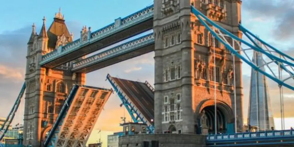 Imagem do grupo de WhatsApp World Explorers