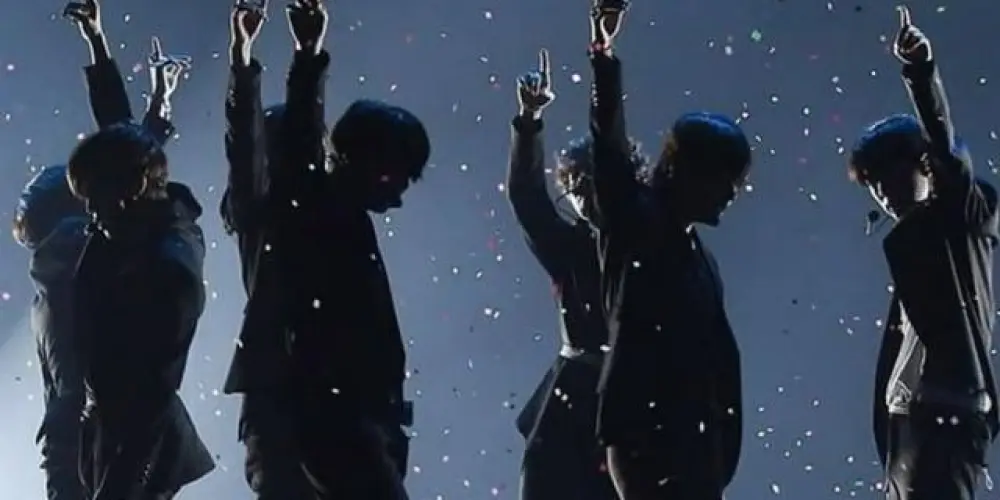 Imagem do grupo de WhatsApp 💜💜{♥︎‿♥︎}✿◕ ‿ ◕✿✿◕ ‿ ◕✿ᗩᖇᗰYᔕ  OT7(ुŏ̥̥ŏ̥̥)(┳◇┳)💛💛