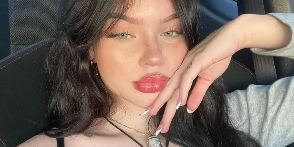 Imagem do grupo de WhatsApp ζ͜͡𝐖𝐡𝐢𝐬𝐩𝐞𝐫 ×̷̷ 𝐨𝐟 𝐃𝐞𝐚𝐭𝐡 ☣︎